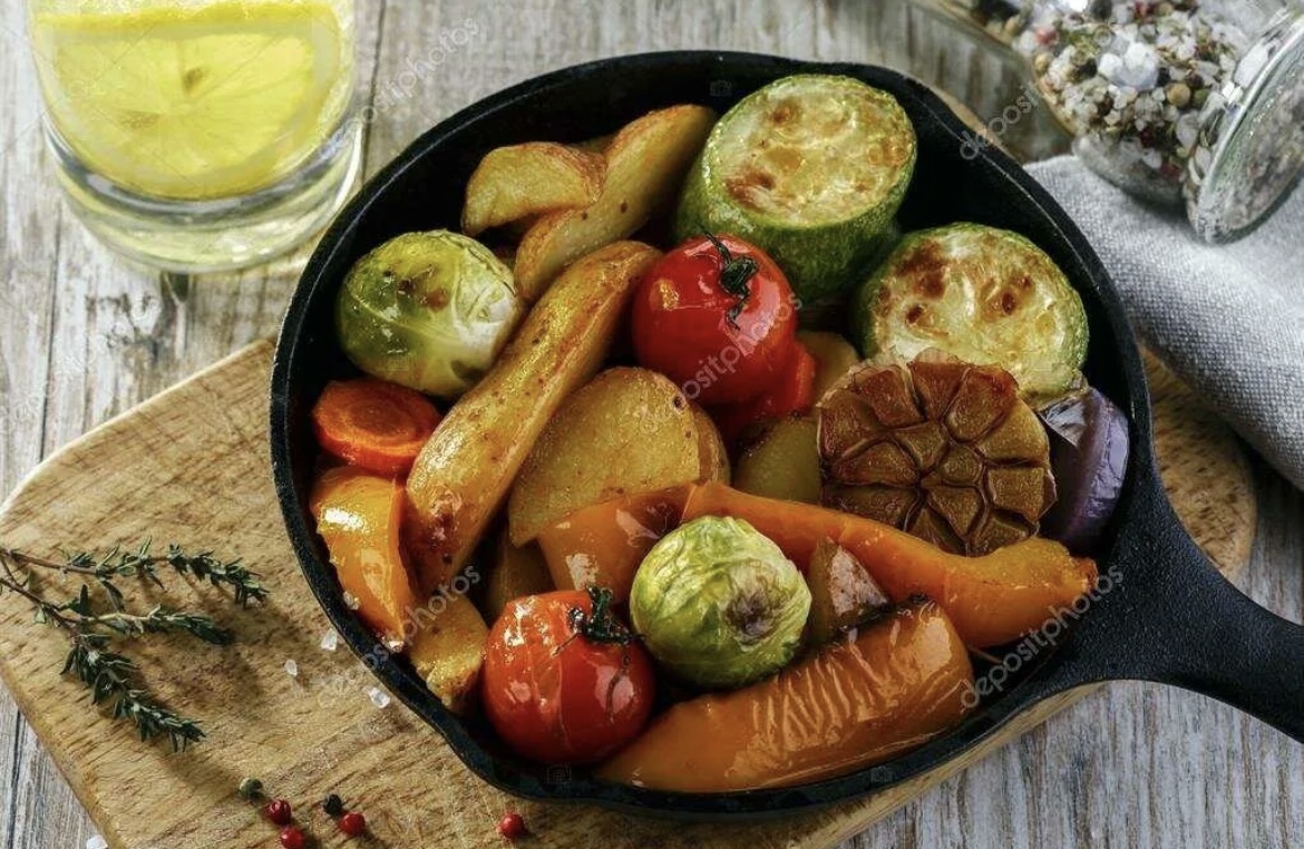 Диетически запечь овощи. Печеные овощи. Овощи в духовке. Печёные овощи в духовке. Овощи крупными кусками.